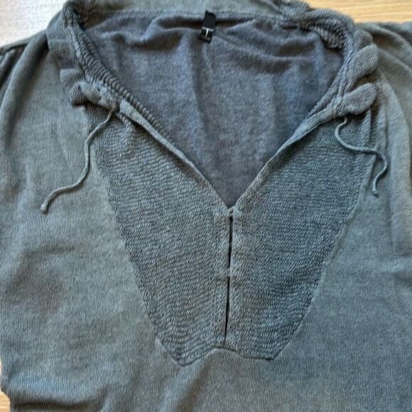 Tahari Linen Blend Gray Top Size Medium - Picture 3 of 8